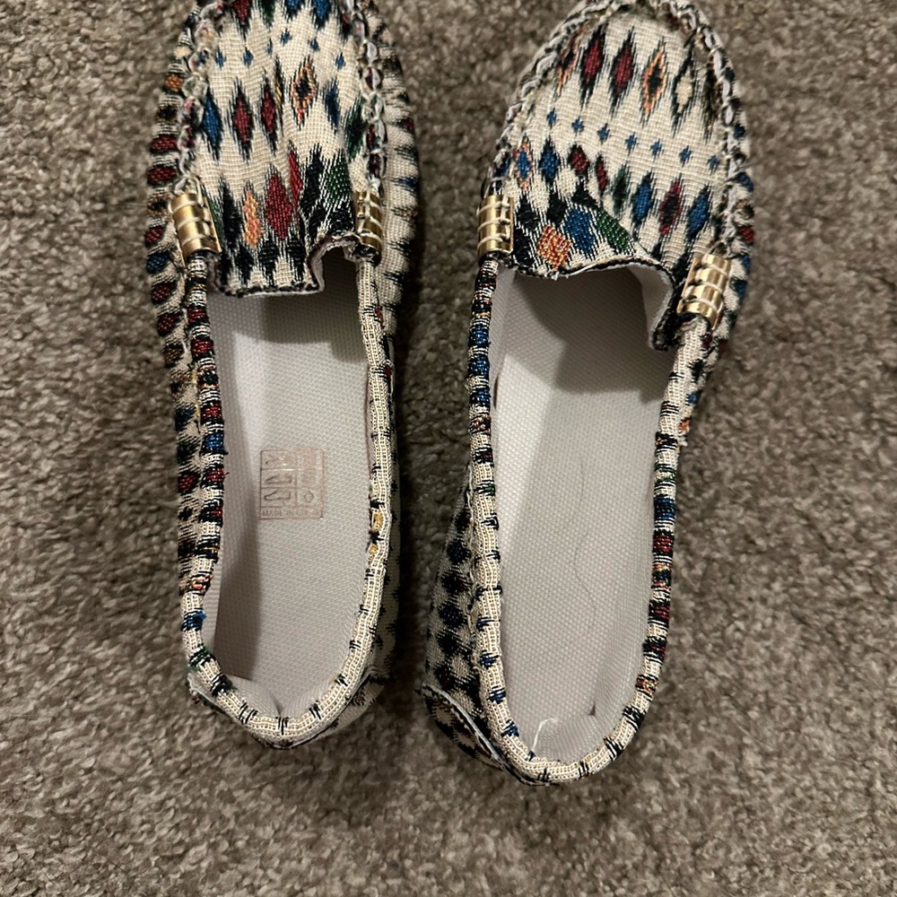 Colorful Patterned Loafers - Picture 5 of 5